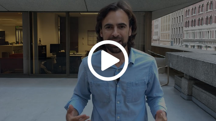 Print do vídeo 6 de uma entrevista sobre o livro Incansáveis